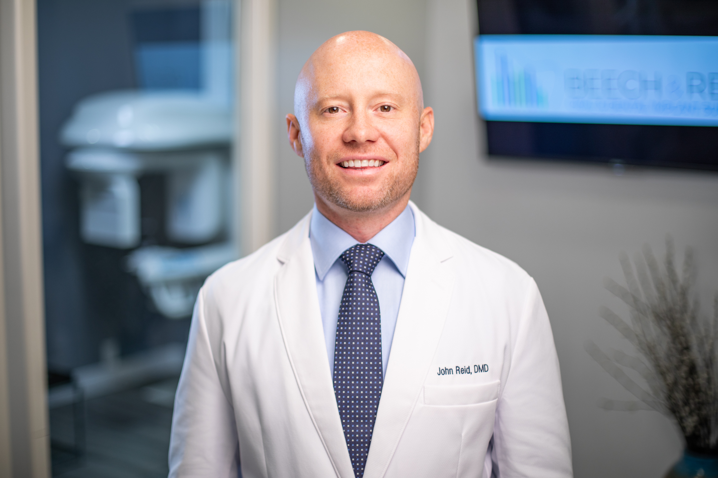 Meet Dr. Reid, our Oral & Maxillofacial Surgeon